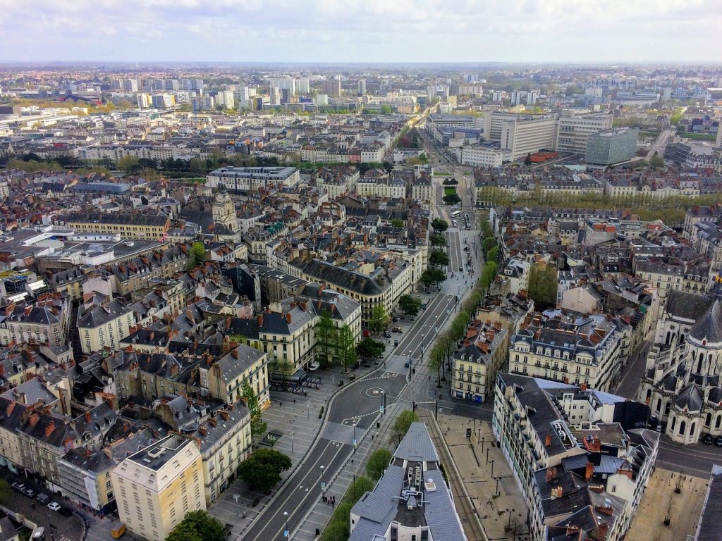 panorama de la ville de nantes vue du ciel